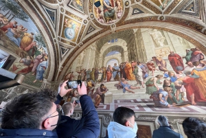 Skip the Line Vatican Tickets with Escorted Entrance