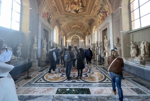 Skip the Line Vatican Tickets with Escorted Entrance