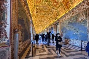 Skip the Line Vatican Tickets with Escorted Entrance