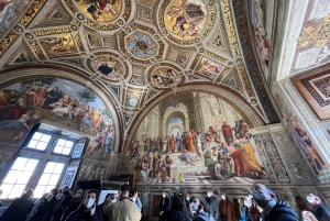 Skip the Line Vatican Tickets with Escorted Entrance