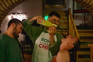 Spritz & Spaghetti: aula de massas com bebidas em Roma