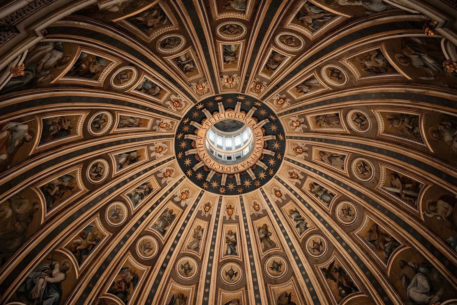 Visite de la basilique Saint-Pierre : la Porte Sainte et les Grottes du Vatican