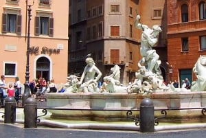 ローマの驚異：時間とランドマークを巡る旅