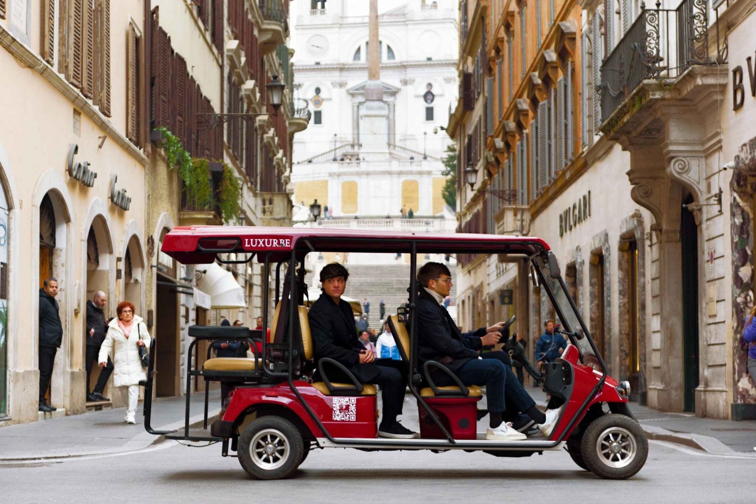Tour of Rome in Golf Cart: Square and Fountains of Rome