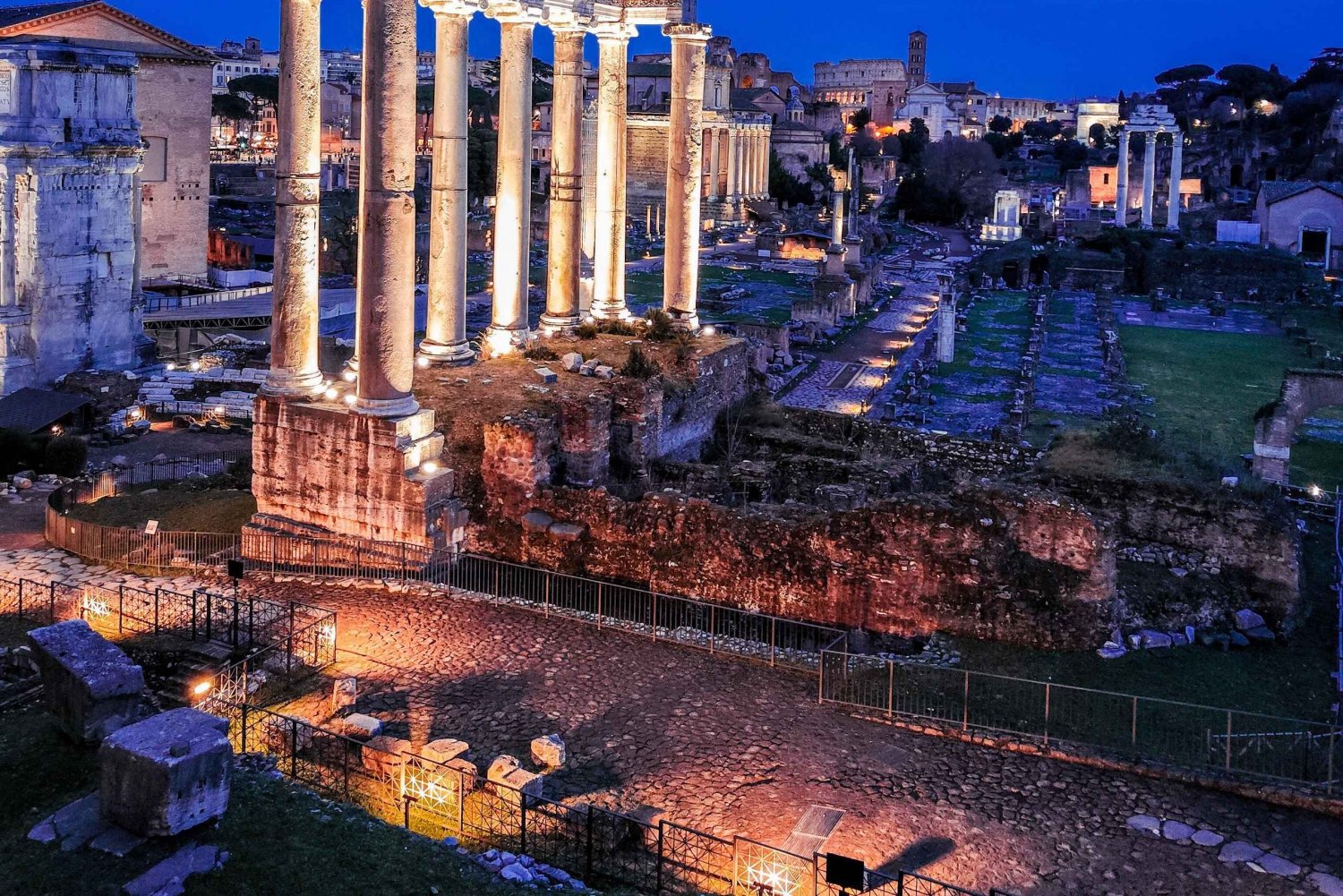 Rome: exclusive tour of Rome + Roman delicacies