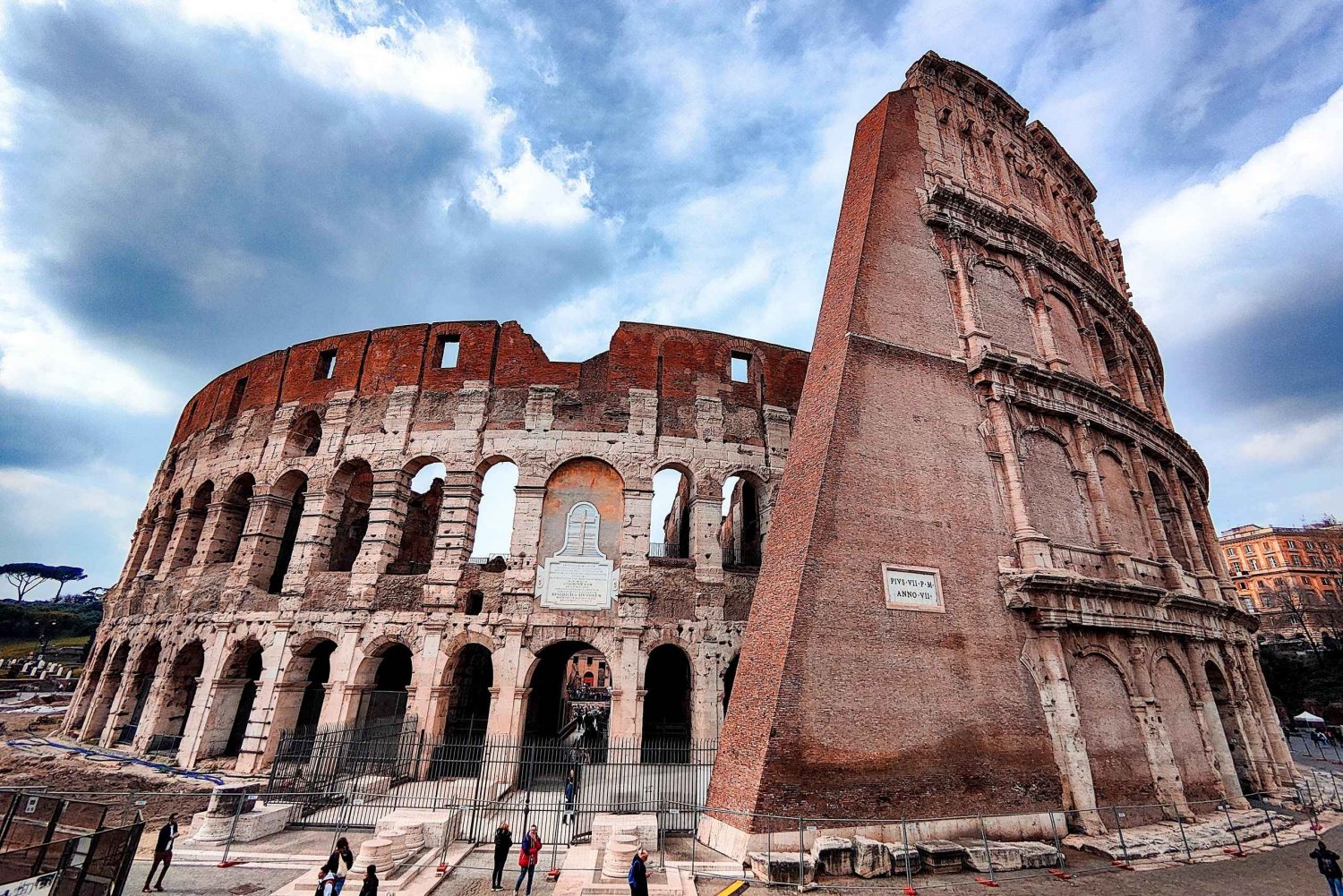 Rome: exclusive tour of Rome + Roman delicacies