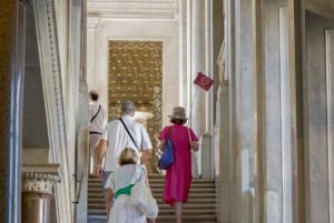 Vatican City: Easy Access Vatican Tour with Sistine Chapel