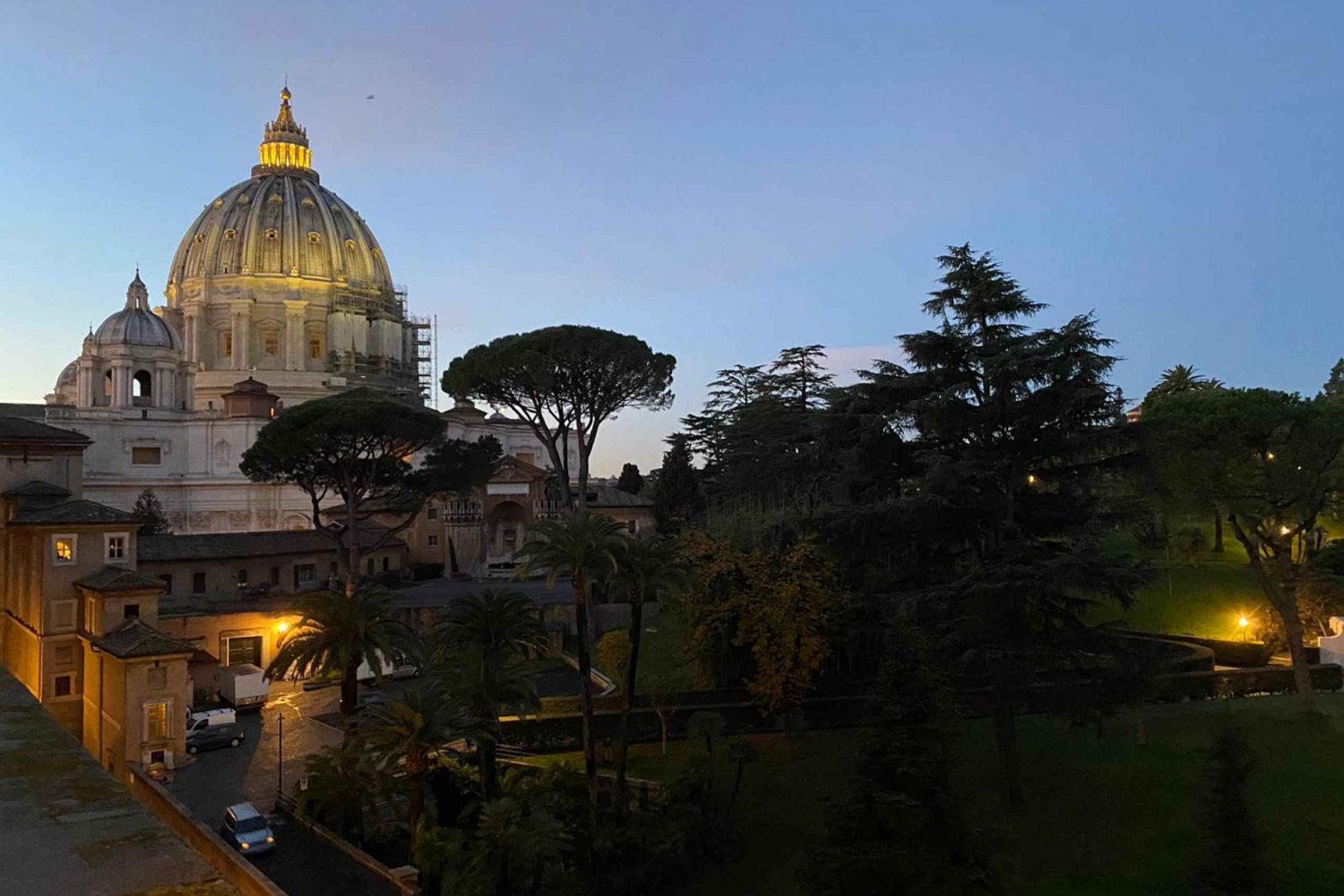 Visit-the-Vatican-Museums-without-the-Crowds