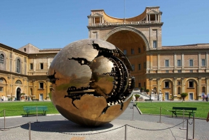 Vatican Museums: Private Tour with Sistine and St. Peter's