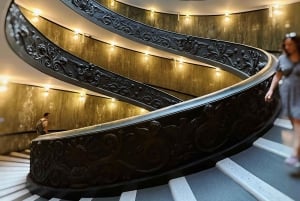 Vatican Museums, Sistine Chapel and St. Peter's Guided Tour