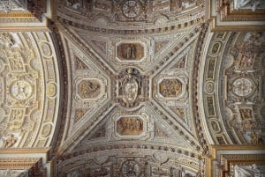 Vatican Museums, Sistine Chapel and St. Peter's Guided Tour