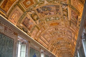 Vatican Museums Skip-the-Line Ticket with Host & Audio Guide