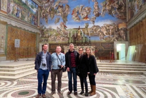 Vatican: Private Early Morning, Sistine Chapel Raphael Rooms