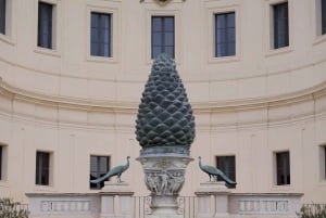 Rooma: yksityinen kierros Vatikaanissa suoralla sisäänpääsyllä ja asiantuntevalla oppaalla