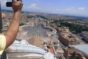 Vaticano: tour della Basilica di San Pietro, delle tombe papali e della cupola