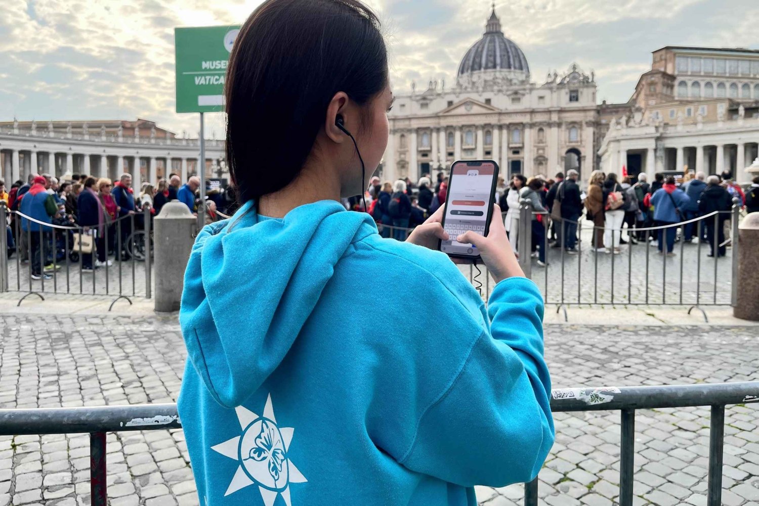 Vatikaani: Pietarinkirkko äänioppaineen ja vaihtoehdoineen.