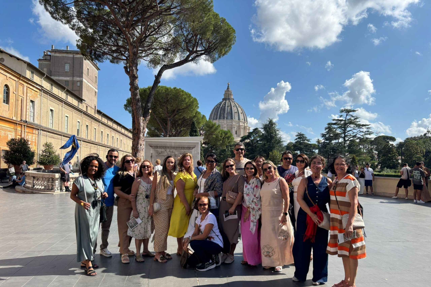 Vatikaanikierros: museot, Sikstuksen kappeli ja valinnainen sisäänpääsy basilikaan