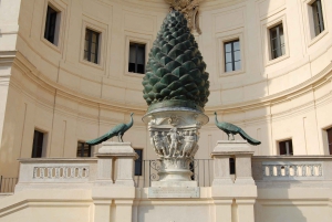 Vatikaanikierros: museot, Sikstuksen kappeli ja valinnainen sisäänpääsy basilikaan