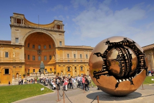 Vatikaanikierros: museot, Sikstuksen kappeli ja valinnainen sisäänpääsy basilikaan