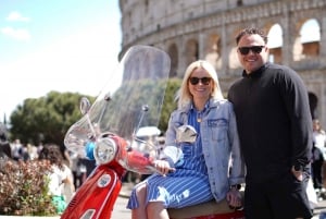 Rome: Guided Vespa Tour with Photo Stops