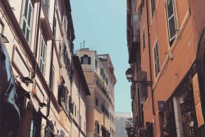Walk in the Heart of Rome: The squares, the eternal history