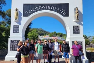 Auckland: Waitomo Glowworms & Te Puia Rotorua med picknicklunch