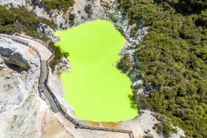 Från Auckland: Dagstur till Wai-O-Tapu och Polynesian Spa Rotorua