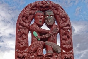 Hobbiton, Waitomo, Rotorua & Taupo 2-dages tur fra Auckland