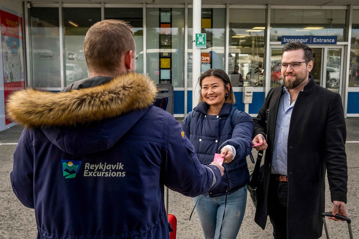 Keflavik Airport (KEF): Bus Transfer to/from Reykjavik in Rotorua