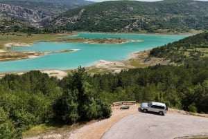 Three Lakes Jeep Adventure: Utforska gröna, röda och blå underverk