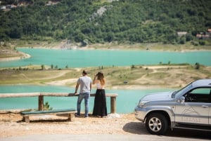 Three Lakes Jeep Adventure: Utforska gröna, röda och blå underverk