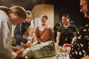 Rotorua: Jade Carving Experience at a Local Studio