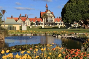 Private 2 Days Tour with Waitomo, Hobbiton and Rotorua