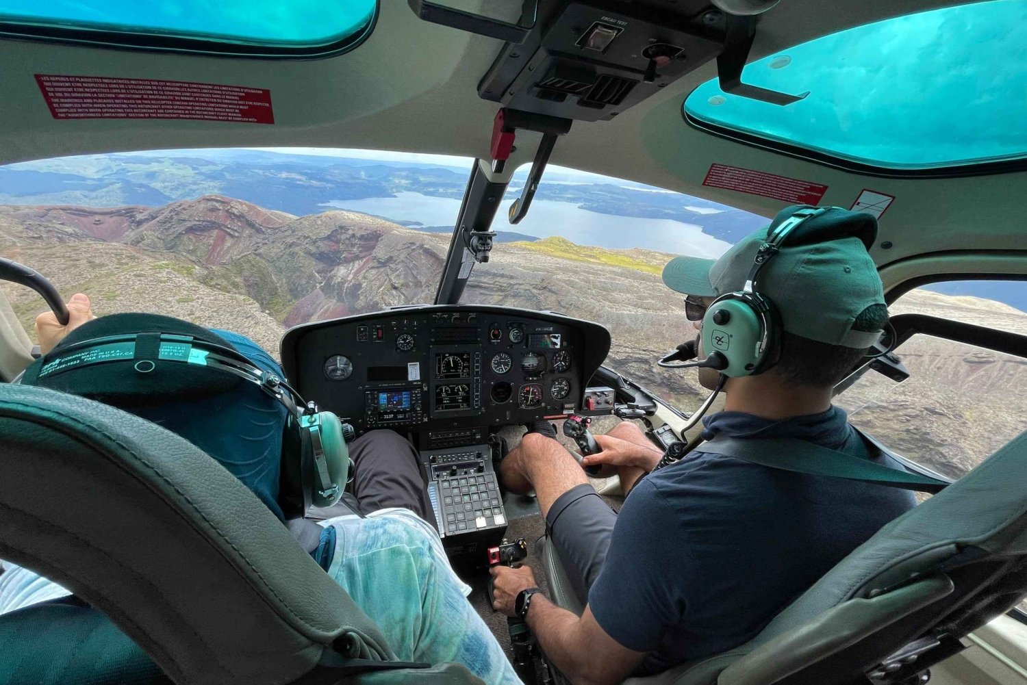 Rotorua: Volo in elicottero e passeggiata guidata sul monte Tarawera