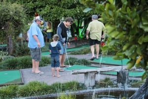 Rotorua: Mini Golf Experience