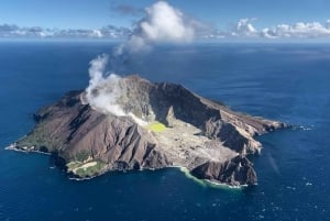 ロトルア：ホワイト島、タラウェラ山、ワイマング火山…