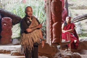 Auckland: Wai-O-Tapu, Pueblo Maorí Mittai y Excursión por el Bosque