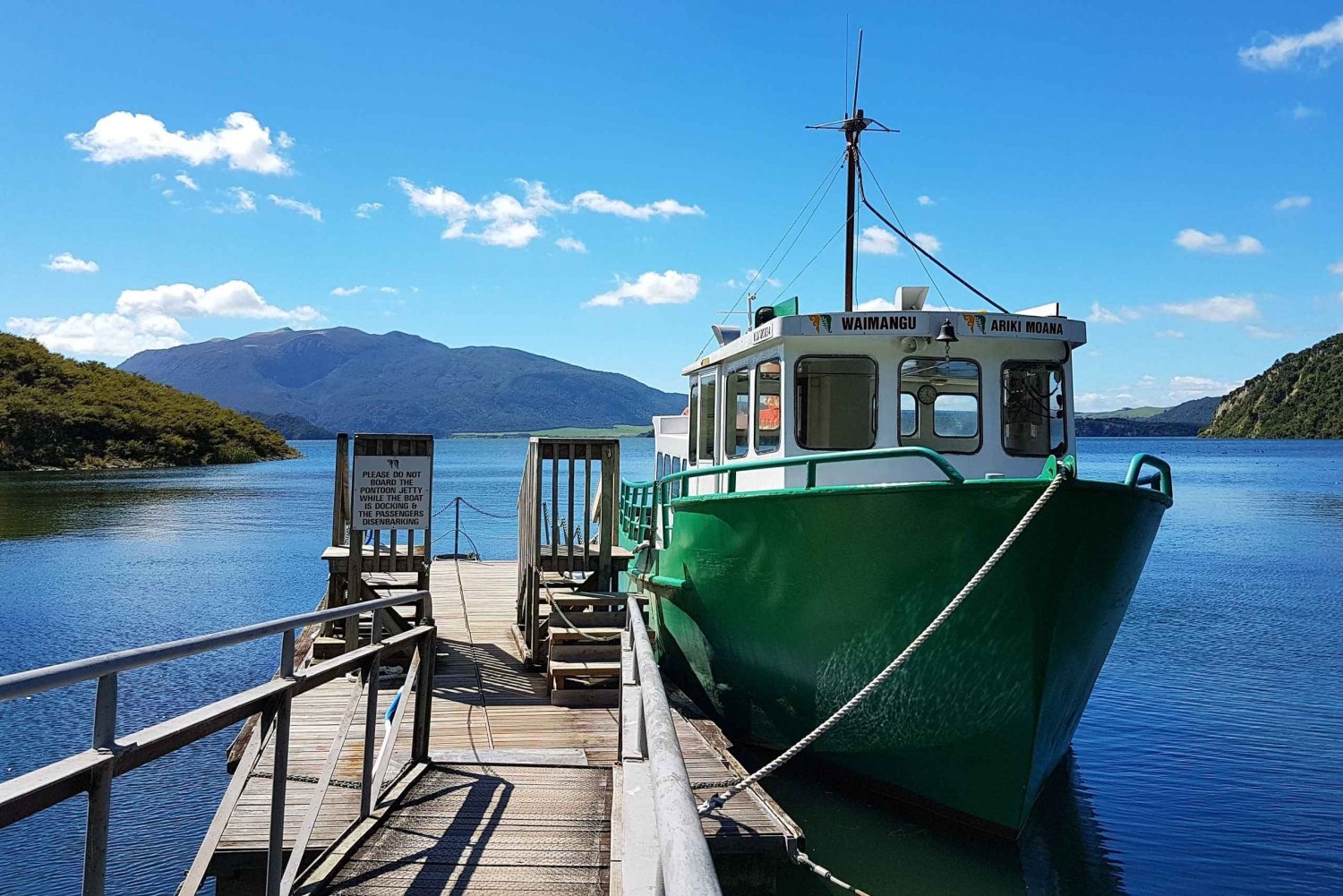 Inngang til Waimangu Volcanic Valley og cruise ved Rotomahana-sjøen