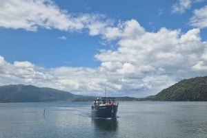 Waimangu : Promenade dans la vallée volcanique et croisière sur le lac Rotomahana