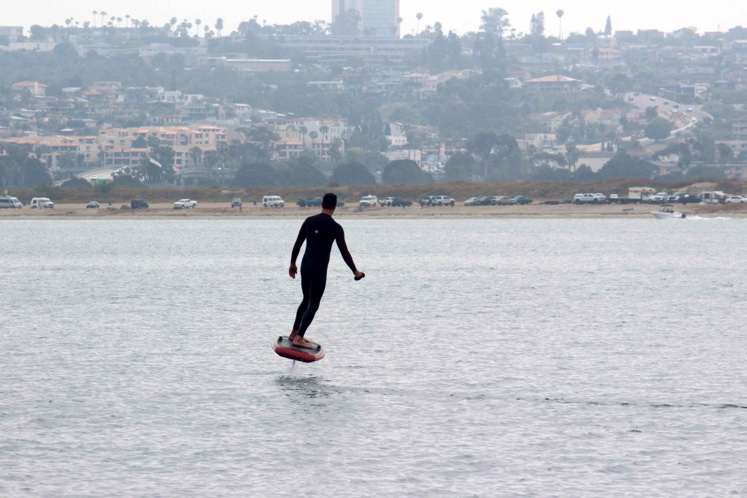 Fly over vannet: Lift5 eFoil-time med videofilming