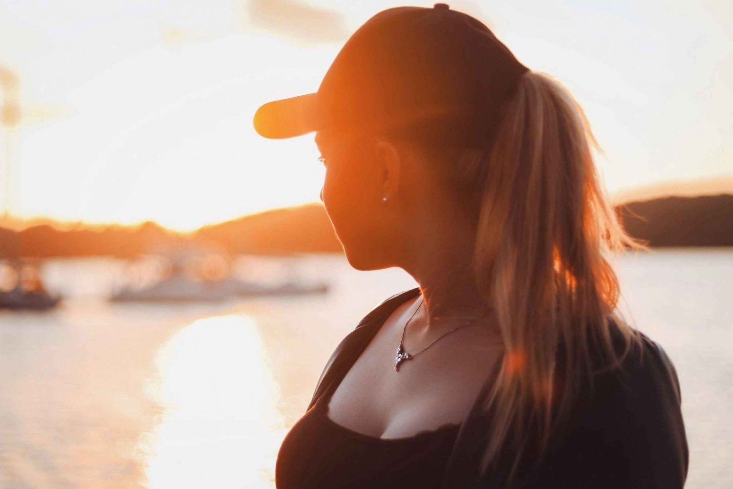 North San Diego Bay: Sunset Cruise with Snacks and Drinks