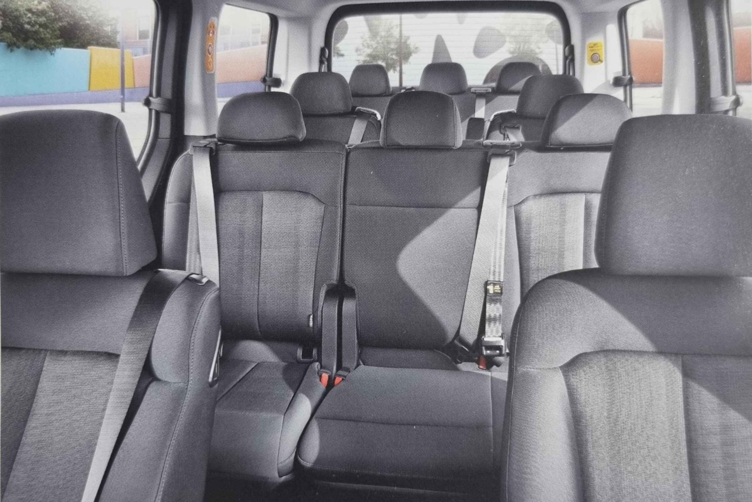 Private Transfer: Incheon Airport ⇄ Seoul (Up to 7 Pax)