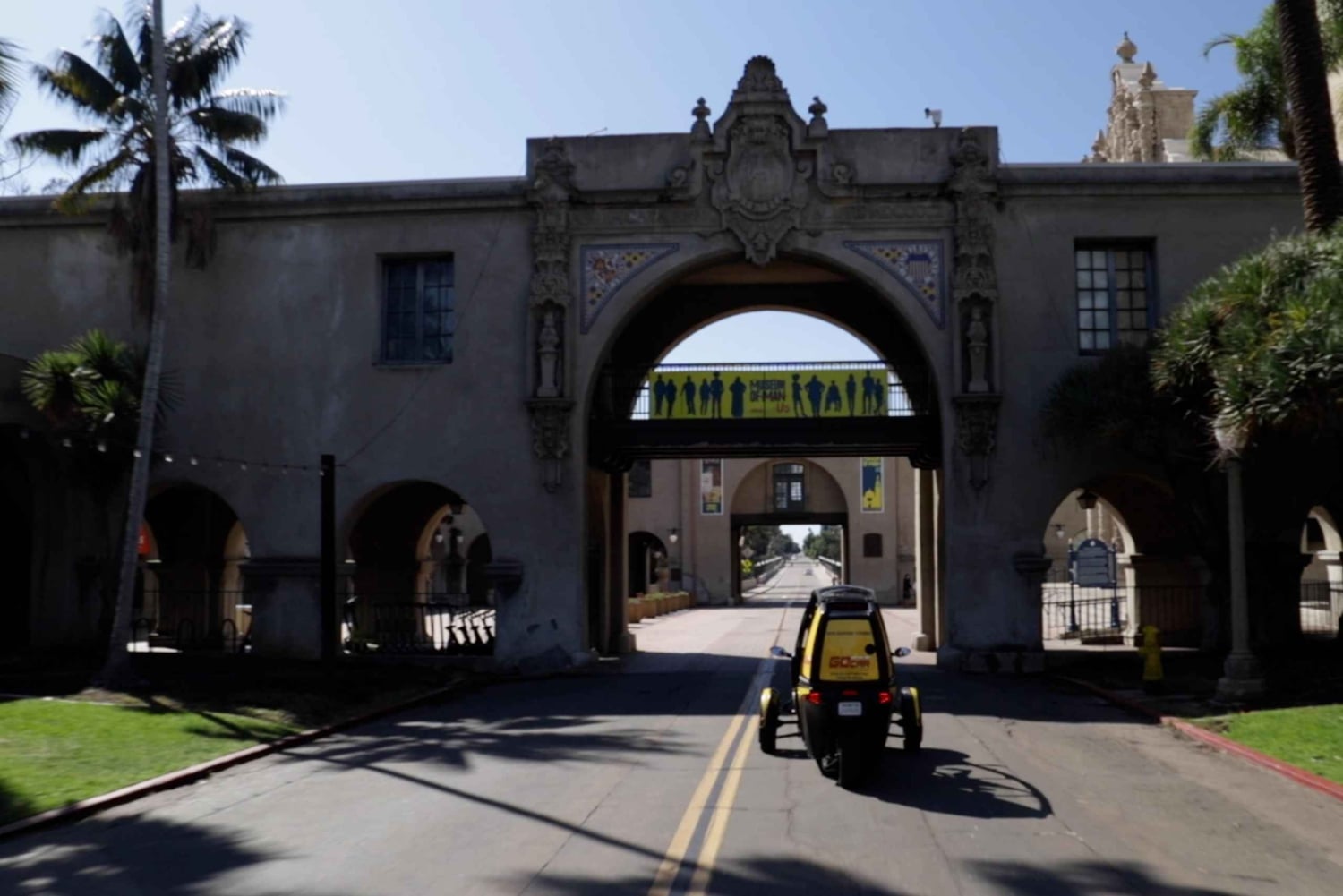 San Diego: Downtown Electric GoCar Rental