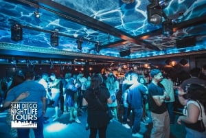 San Diego: Gaslamp Quarter Drink, Mingle & Dance Club Tour