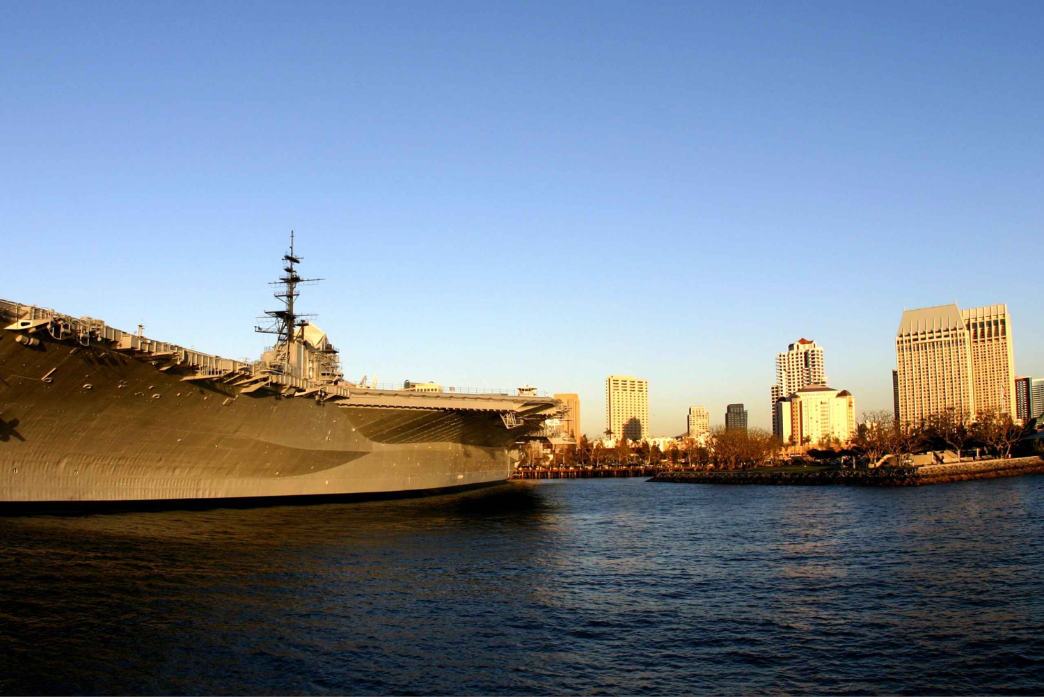 San Diego: Embarcadero Waterfront Ghost Walking Tour