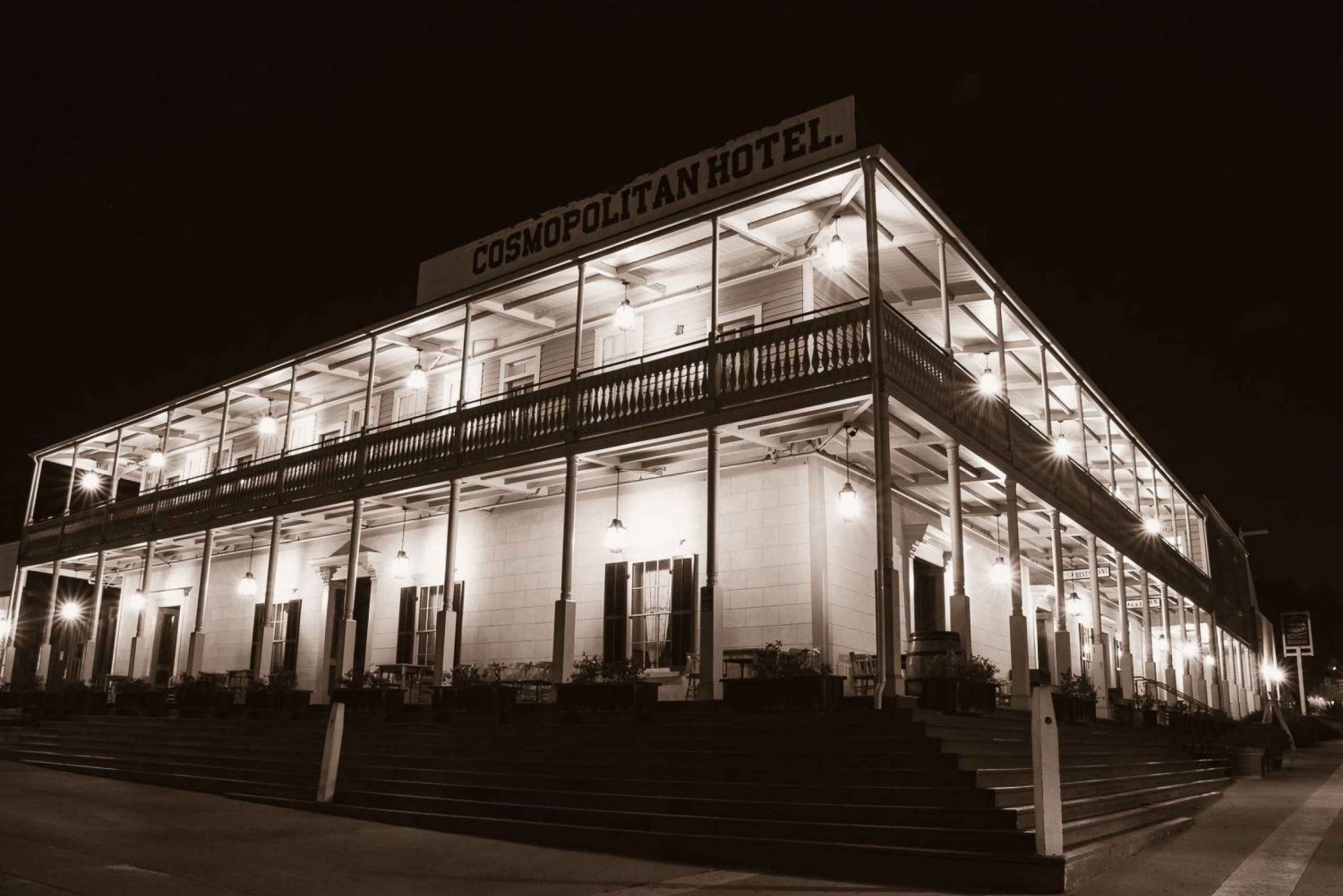 Sinister Shadows: San Diego Ghost Tours