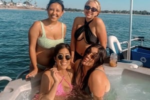 San Diego: Mission Bay Hot Tub Cruisin' - Båd 1 (maks. 8 personer)