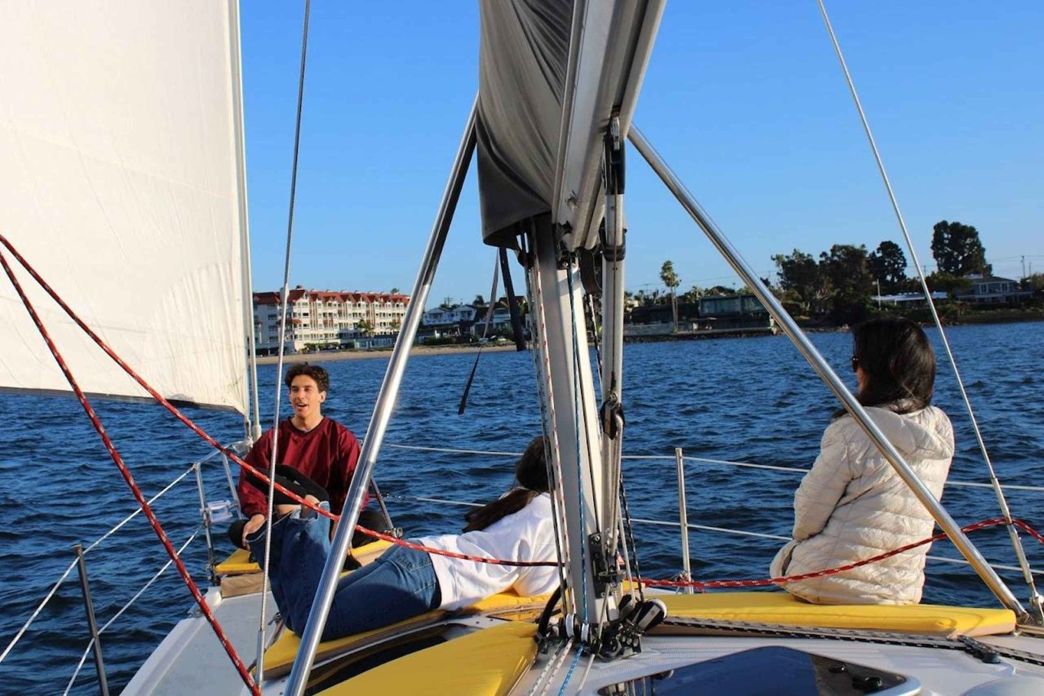 San Diego: Privat seglingstur i solnedgången för upp till 12 gäster
