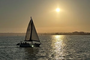 San Diego: Excursión en velero al atardecer y de día con bebidas