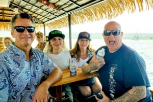 San Diego: Umgås, dansa och njut av bukten på Tiki Tonics